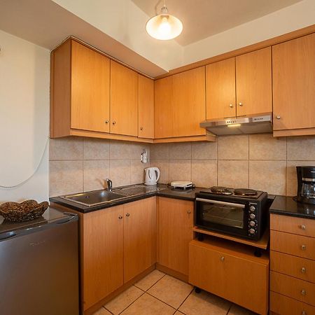 Mini Art Apartments Gerani  Екстер'єр фото